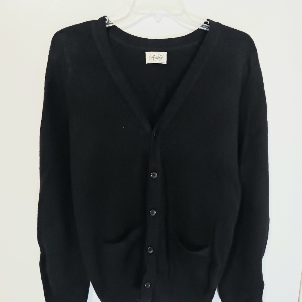 Women's Regent v-neck cashmere sweater, 100% cashmere, color black,